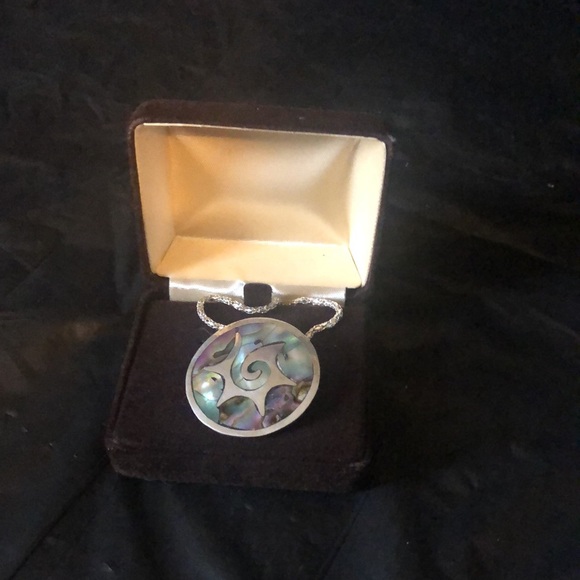 Mother of Pearl Nacre & sterling necklace brooch combo Mexican, marked & VTG - Picture 3 of 10